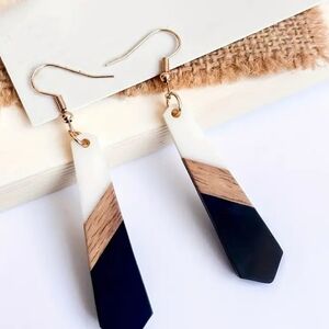 Elegant Black and White Dangle Earrings
